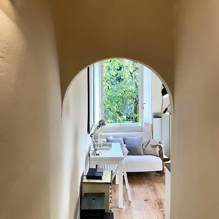 Surrounded By Greenery In The Heart Of Apartamento