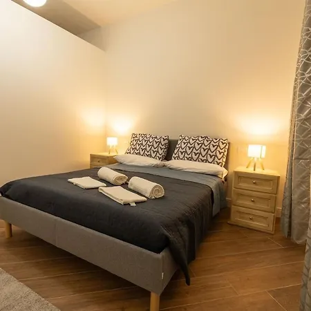 Daire Modern Two-room Near Station And Airport *