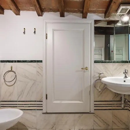 Apartment Borgo Albizi Penthouse - 360 Terrace View Florence