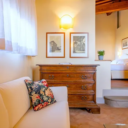 Le Piazzole Heritage Apartment *