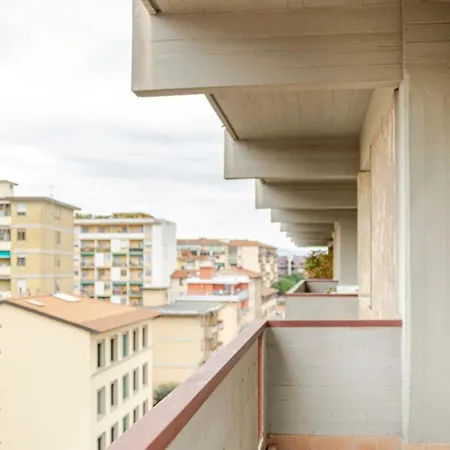 With A View And A Glass Of Wine! Apartment *