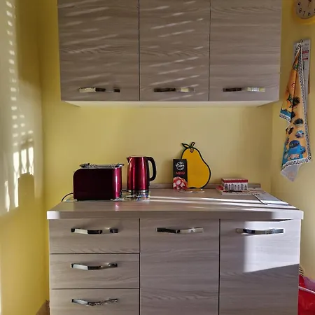 Apartment51, 10 Minutes From Centre By Tram 아파트