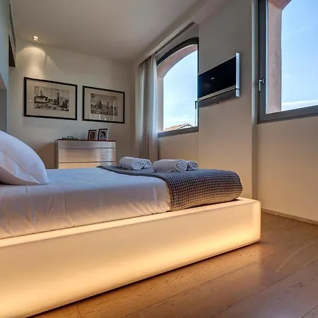 Apartment Loft On The River Florence