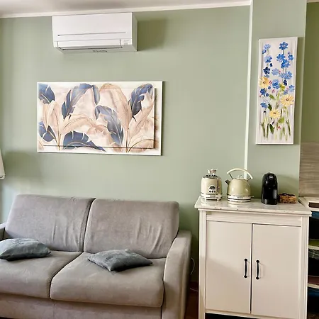 Apartment Careggi Top House 1 *