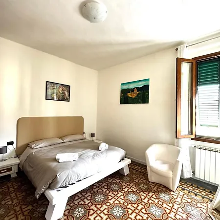 Near The Airport Tatil Evi Floransa
