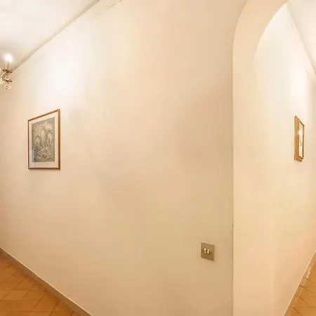 Borgo 6 Apartment