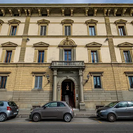 Апартаменты Residenza D'epoca Pontevecchio - Luxury Retrait Флоренция