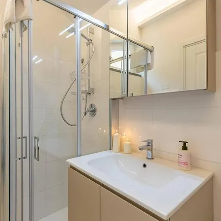 Colonna Folonari 6 *