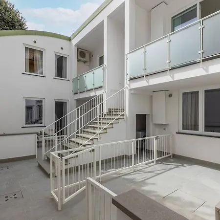 Colonna Cecchi 2 Apartment