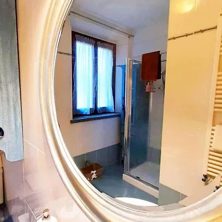 House Nubia, San Frediano, Near Ponte Vecchio, With Free Private Parking Lot *