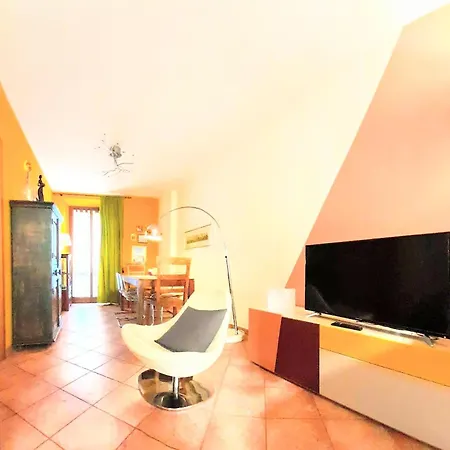 Apartment House Nubia, San Frediano, Near Ponte Vecchio, With Free Private Parking Lot Florence