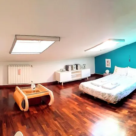 House Nubia, San Frediano, Near Ponte Vecchio, With Free Private Parking Lot Florence