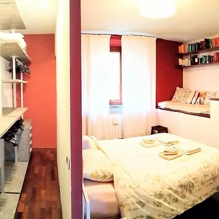 Apartment House Nubia, San Frediano, Near Ponte Vecchio, With Free Private Parking Lot Florence
