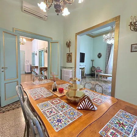 Florentine Penthouse By Florencehospitality Com *