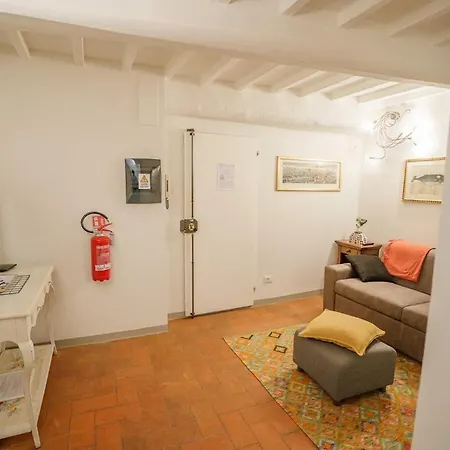 By Ponte Vecchio Apartment Florence