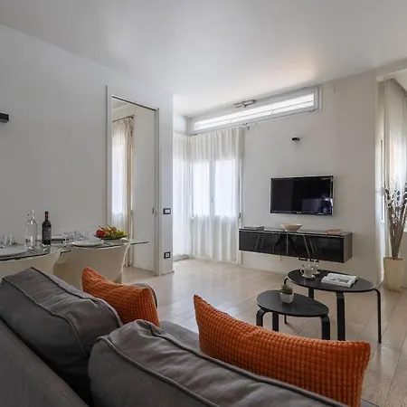 Apartment Style And Comfort In The Heart Of *