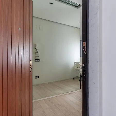 Style And Comfort In The Heart Of Apartment