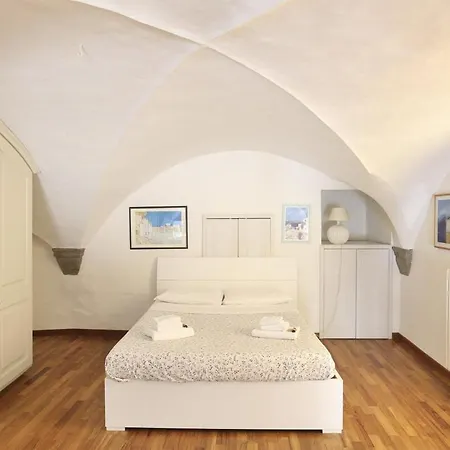 Historic Loft In The Heart Of Apartment Florence
