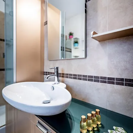 Yd Your Quiet Escape In The Center Apartment Florence