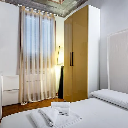 Yd Your Quiet Escape In The Center * Florencia