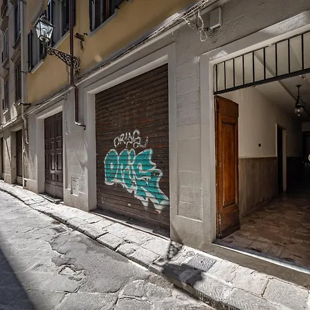 Yd Your Quiet Escape In The Center Apartment Florence