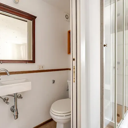 Apartment Lungarno Guicciardini Florence