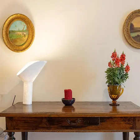 Florence- The Vintage Nook