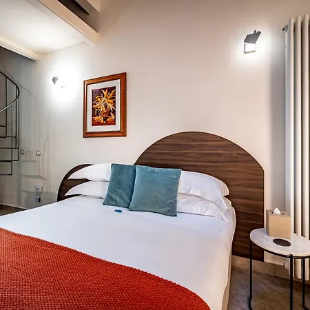 Dimora Collection - Le Corti - Boutique Luxury In A Restored 13th Century Convent, With Sauna And Gym (adults Only) Florence