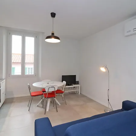 Rose Apartment