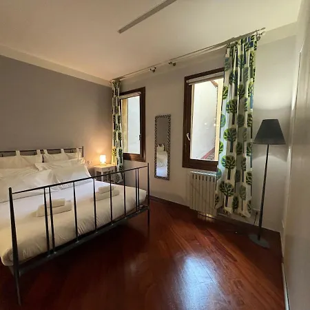 Apartment Super In Santa Croce District Florence