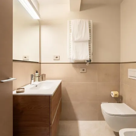 Apartment Via Avelli, 4 - Charming - Attico Al 5to Piano Senza Ascensore Vicino Stazione Con Terrazza Con Vista Santa Maria Novella