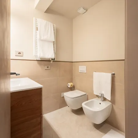 Apartment Via Avelli, 4 - Charming - Attico Al 5to Piano Senza Ascensore Vicino Stazione Con Terrazza Con Vista Santa Maria Novella *