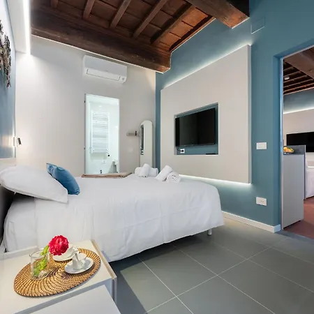 Апартаменты Keys Of Italy - Vigna 8 Blu- Newly Renovated Elegant 2 Bedr - Great Location In *