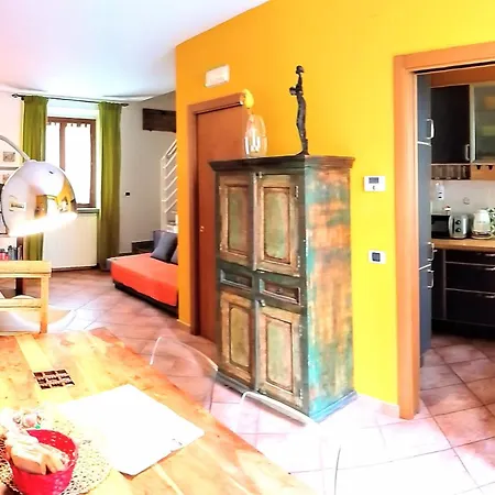 Apartment House Nubia, San Frediano, Near Ponte Vecchio, With Free Private Parking Lot