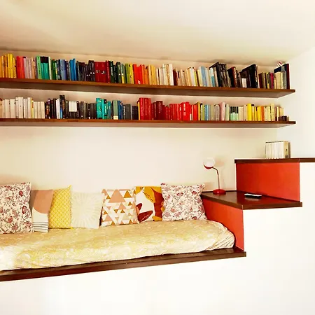 Apartamento House Nubia, San Frediano, Near Ponte Vecchio, With Free Private Parking Lot *