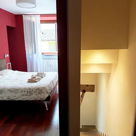 House Nubia, San Frediano, Near Ponte Vecchio, With Free Private Parking Lot Florence