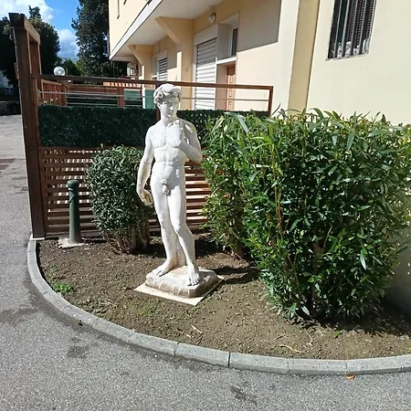Guest house Pressi Careggi Tramvia Florence