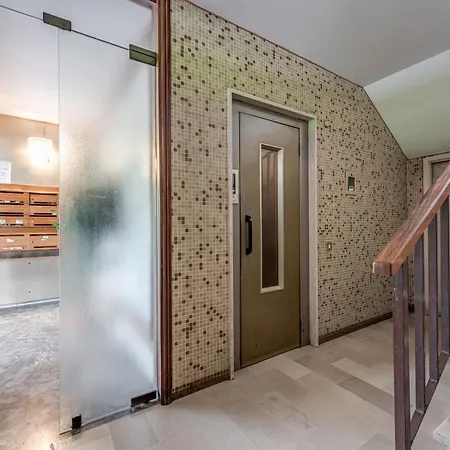 Maison Josephine Apartment