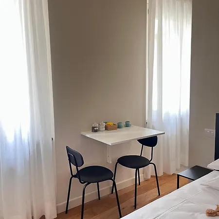 Stop&sleep Con Bagno Privato E Cucinotto A 5 Min Dagli Uffizi *