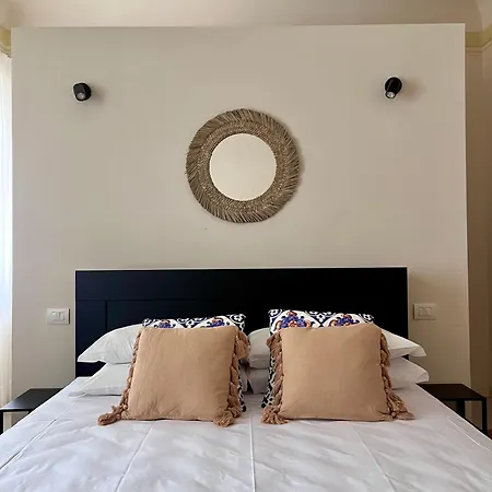 Stop&sleep Con Bagno Privato E Cucinotto A 5 Min Dagli Uffizi Διαμέρισμα