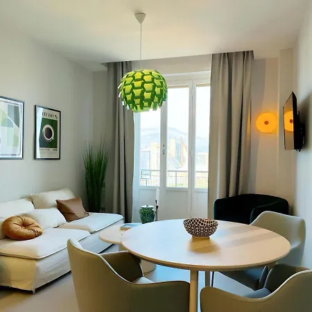 Modern High Floor With Park View Apartment