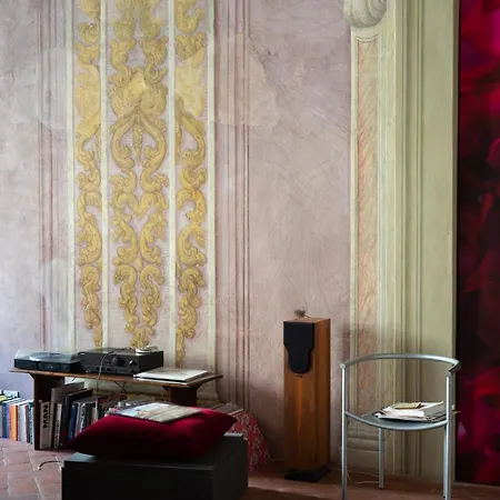 Impressive Renaissance With Elevator Apartment Florence
