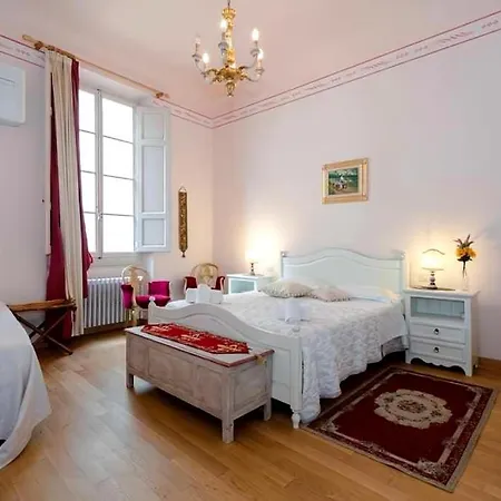 Daire Ghibellina Elegant With 4 Bedrooms