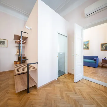 Mantellate 9 Bed & Breakfast Florence