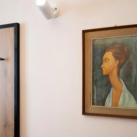 Mantellate 9 Bed & Breakfast Florence