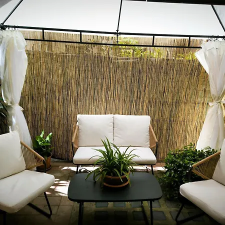Zen Island Downtown Florence, New For 6