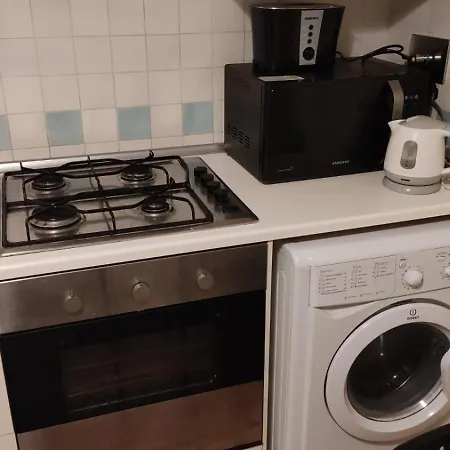 Comodo E Perfetto Per Tre Persone Apartment
