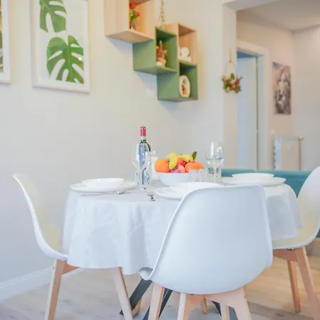 Апартаменты Your In With Parking, 10 Min From The Center By Tram Флоренция