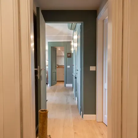 Florence- Heaven's Touch Penthouse Apartment