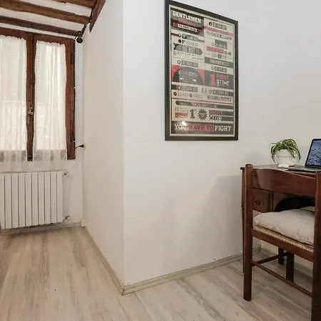 Apartment Storico A 2km Dal Duomo Di